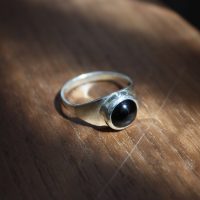 Zilveren ring met onyx