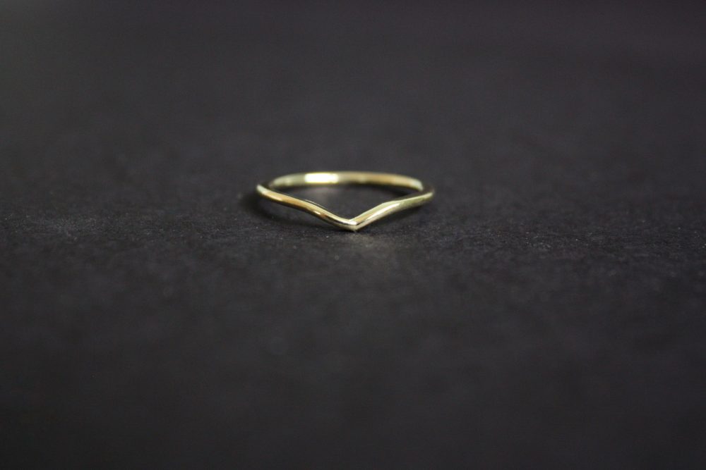 Gouden V ring