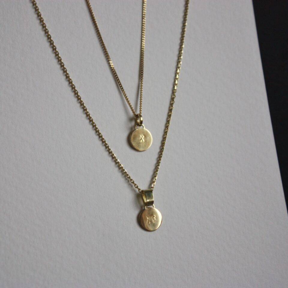 Gouden Universe charm ketting